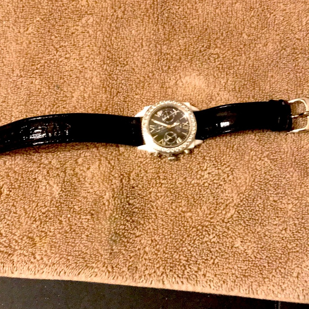 Aqua Swiss Ceramic and stainless steel water resistant barely worn